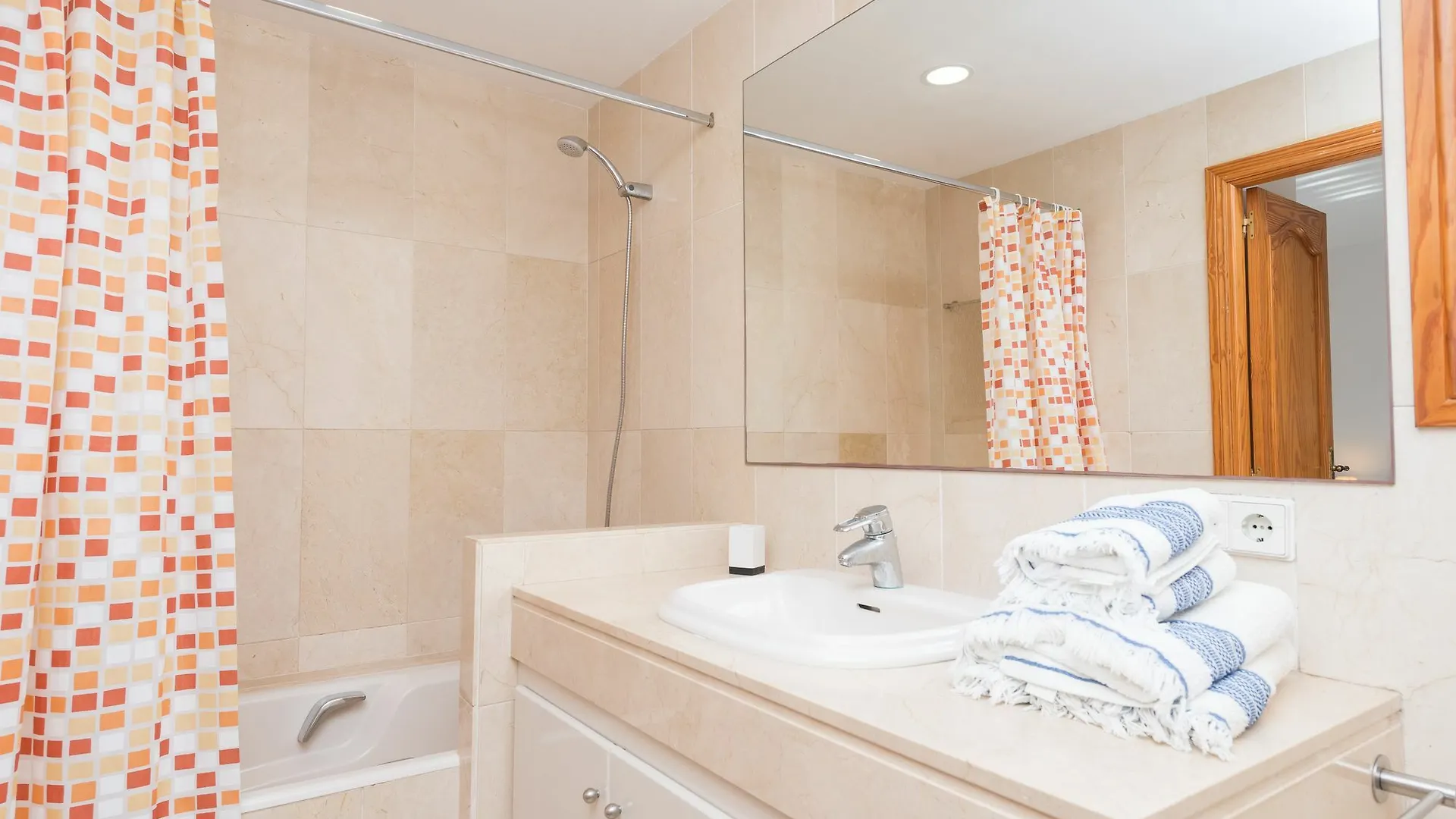 Casa Loli Vila Calvià 0*,  Espanha